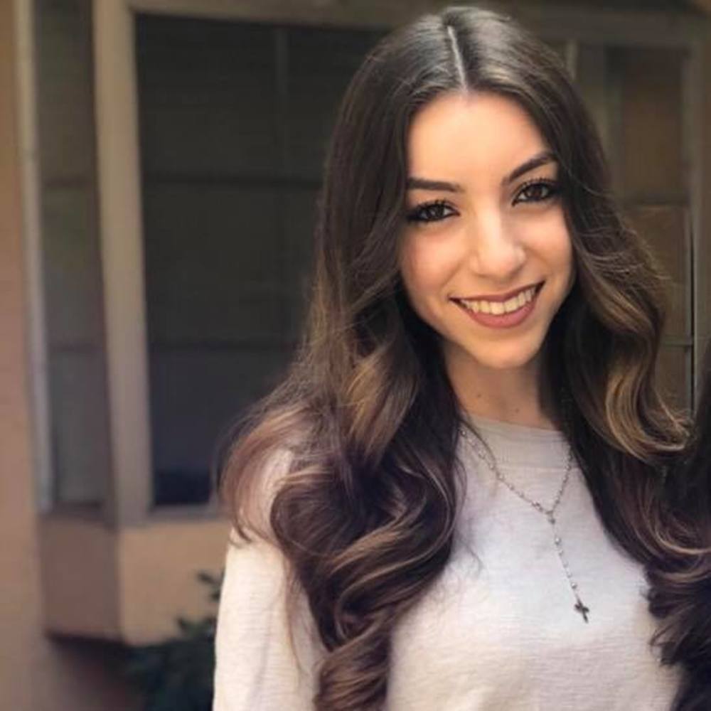 Meet your Posher, Abrey